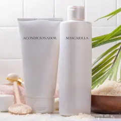 Acondicionador y mascarilla para el cabello, ¿qué va primero? Ingredientes naturales y herramientas de spa para tu rutina de belleza.