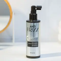 Tratamiento Anti Frizz para saber como quitar el frizz del pelo. Controla el encrespamiento de todo tipo de cabello.