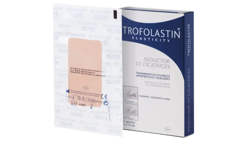 Trofolastin Elasticity, reductor de cicatrices. El paquete contiene 5 apósitos de 5x7,5 cm, con rosa mosqueta.