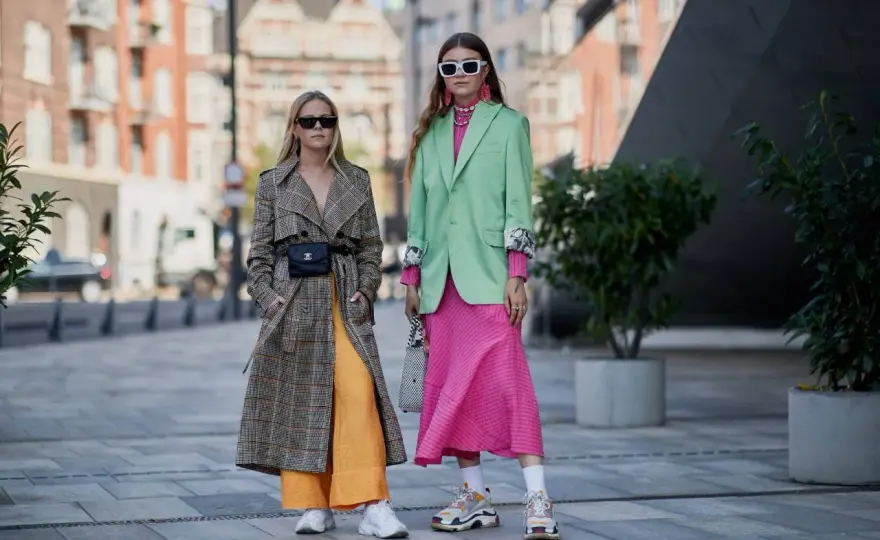 Colores de moda: ¿cómo combinarlos para un estilo real?