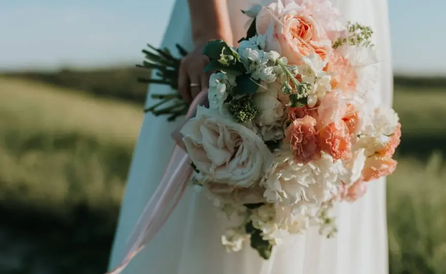 Ramos de novia: tendencias y claves para tu boda perfecta