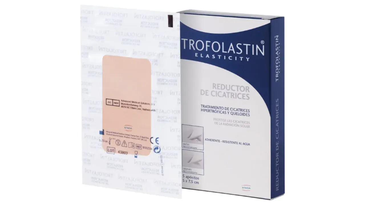 Trofolastin Elasticity, reductor de cicatrices. El paquete contiene 5 apósitos de 5x7,5 cm, con rosa mosqueta.