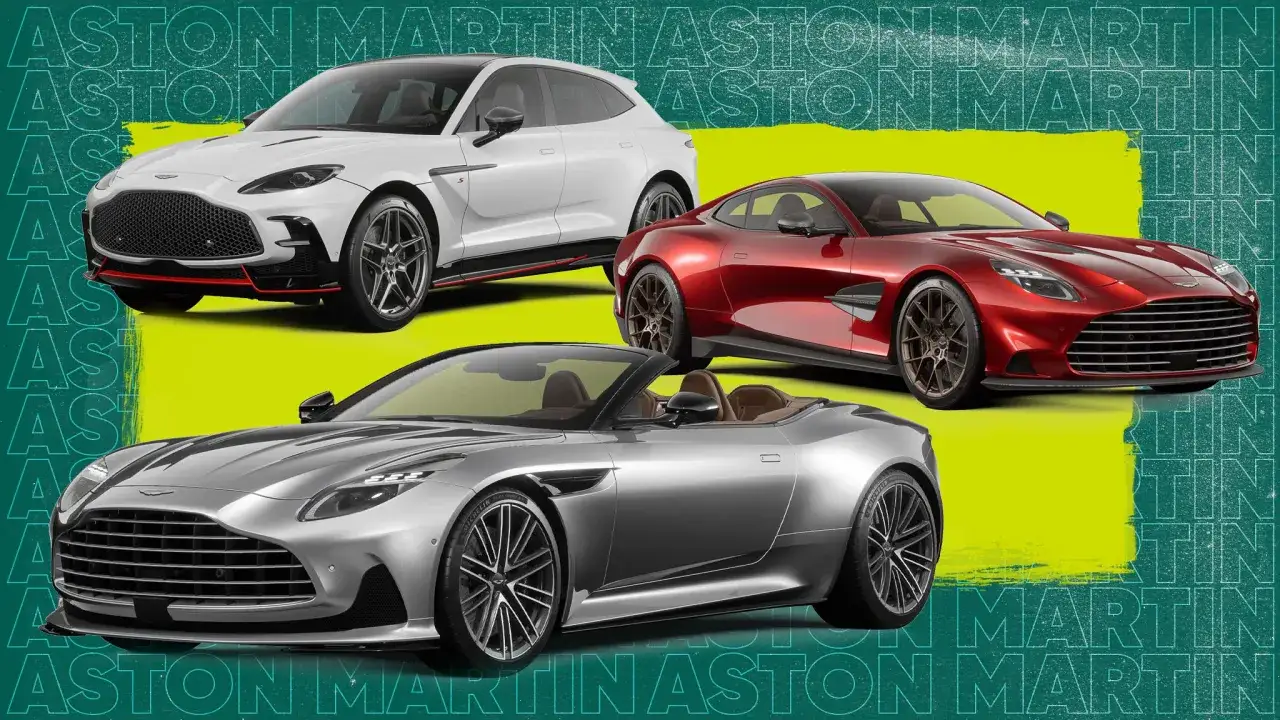 Tres impresionantes Aston Martin modelos: un SUV blanco, un coup&eacute; rojo y un descapotable plateado, exhiben la elegancia brit&aacute;nica.
